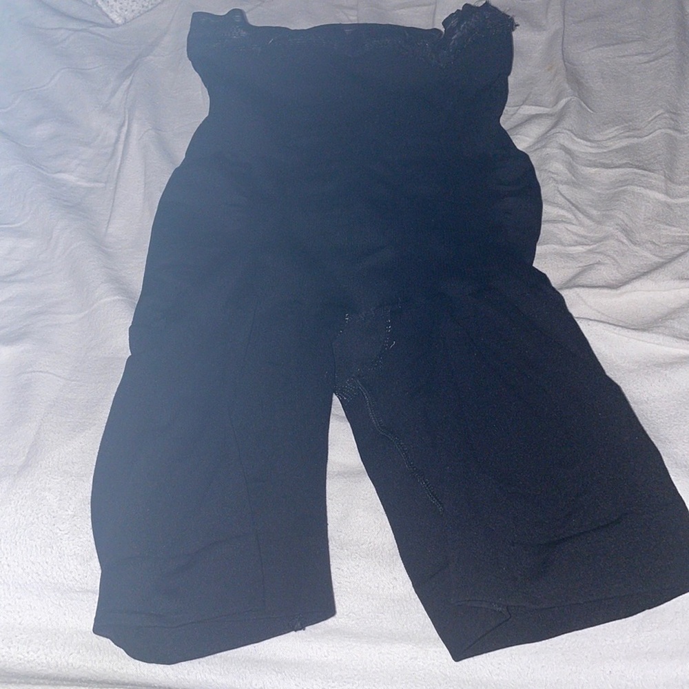 High waisted faja size M seamless normal wear and flaws